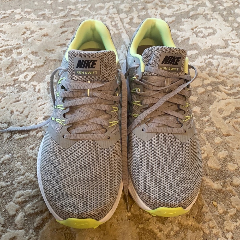 Nike Swift Running shoe- NWOT
